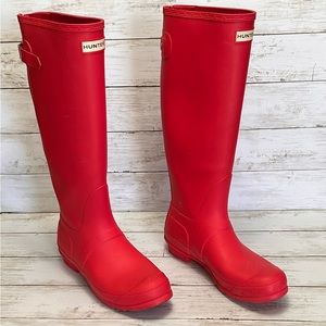 Tall Hunter Walking Boots Matte Red Women's size 9